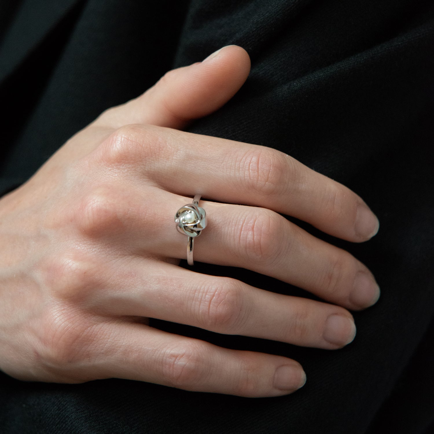 886 Royal Mint Rings Pearl Knot Ring, Silver