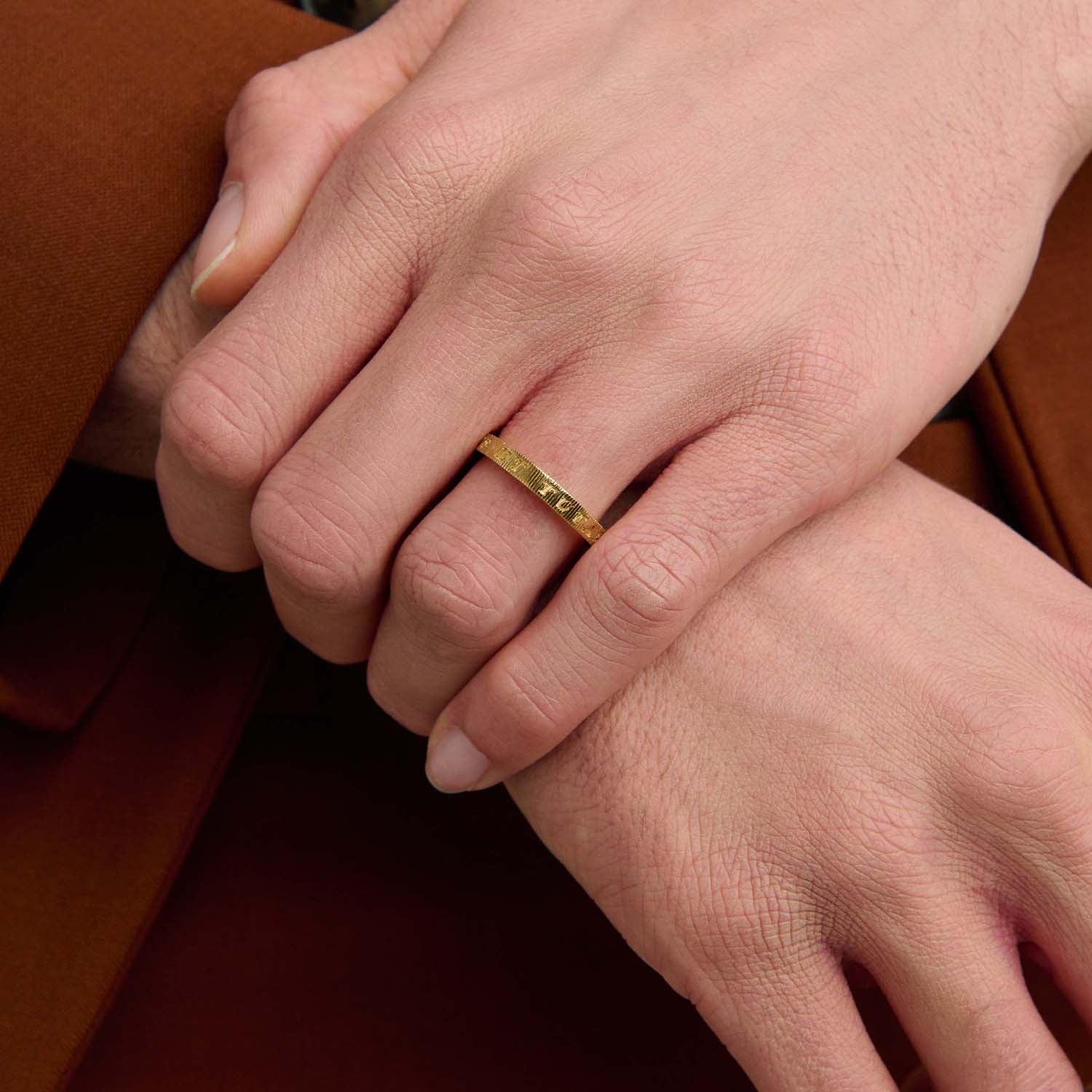 886 Royal Mint Rings Tutamen Small Ring 9ct Yellow Gold