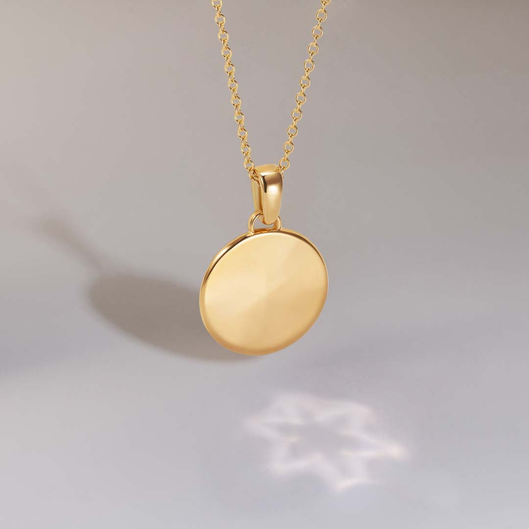 886 Royal Mint Pendants & Charms 886  Star Caustic Pendant with Chain 18ct Yellow Gold