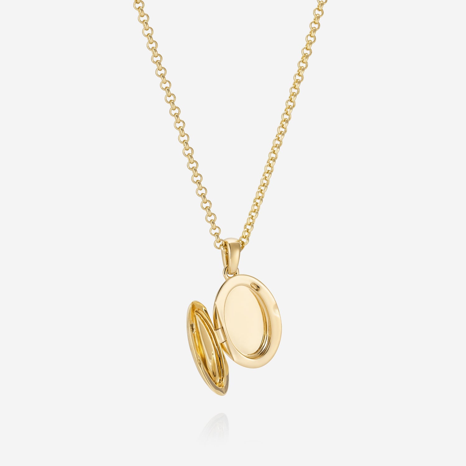 886 Royal Mint Necklaces 886 Oval Locket With Chain 18ct Yellow Gold