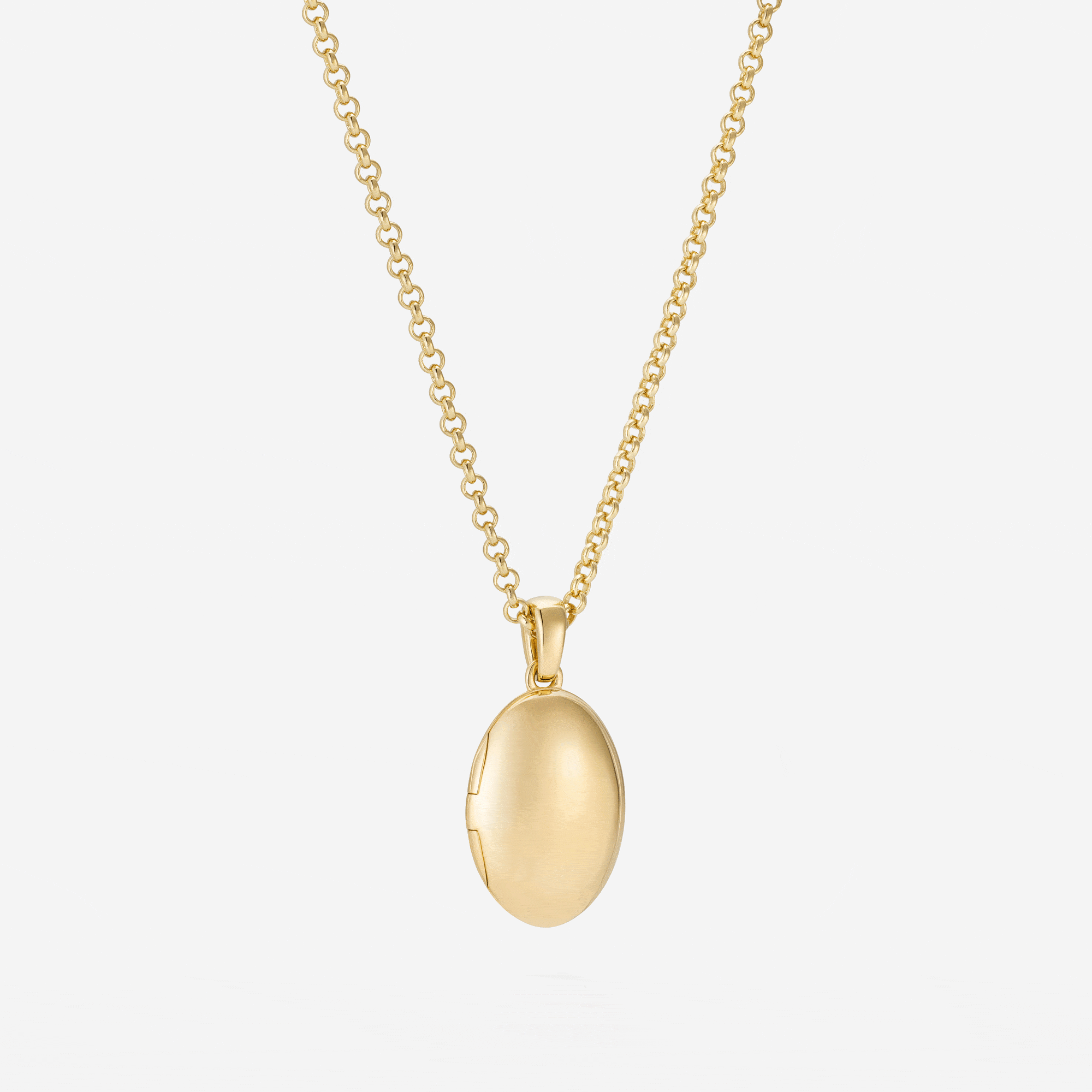 886 Royal Mint Necklaces 886 Oval Locket With Chain 18ct Yellow Gold