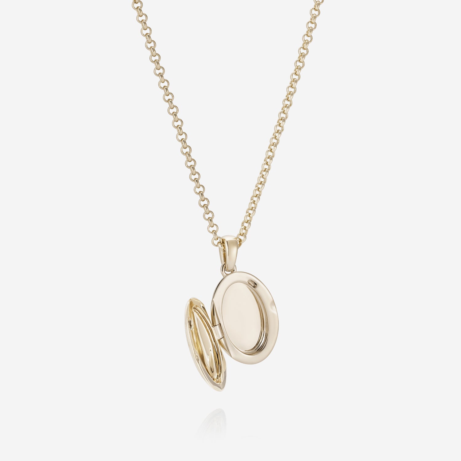 886 Royal Mint Necklaces 886 Oval Locket With Chain 9ct Yellow Gold
