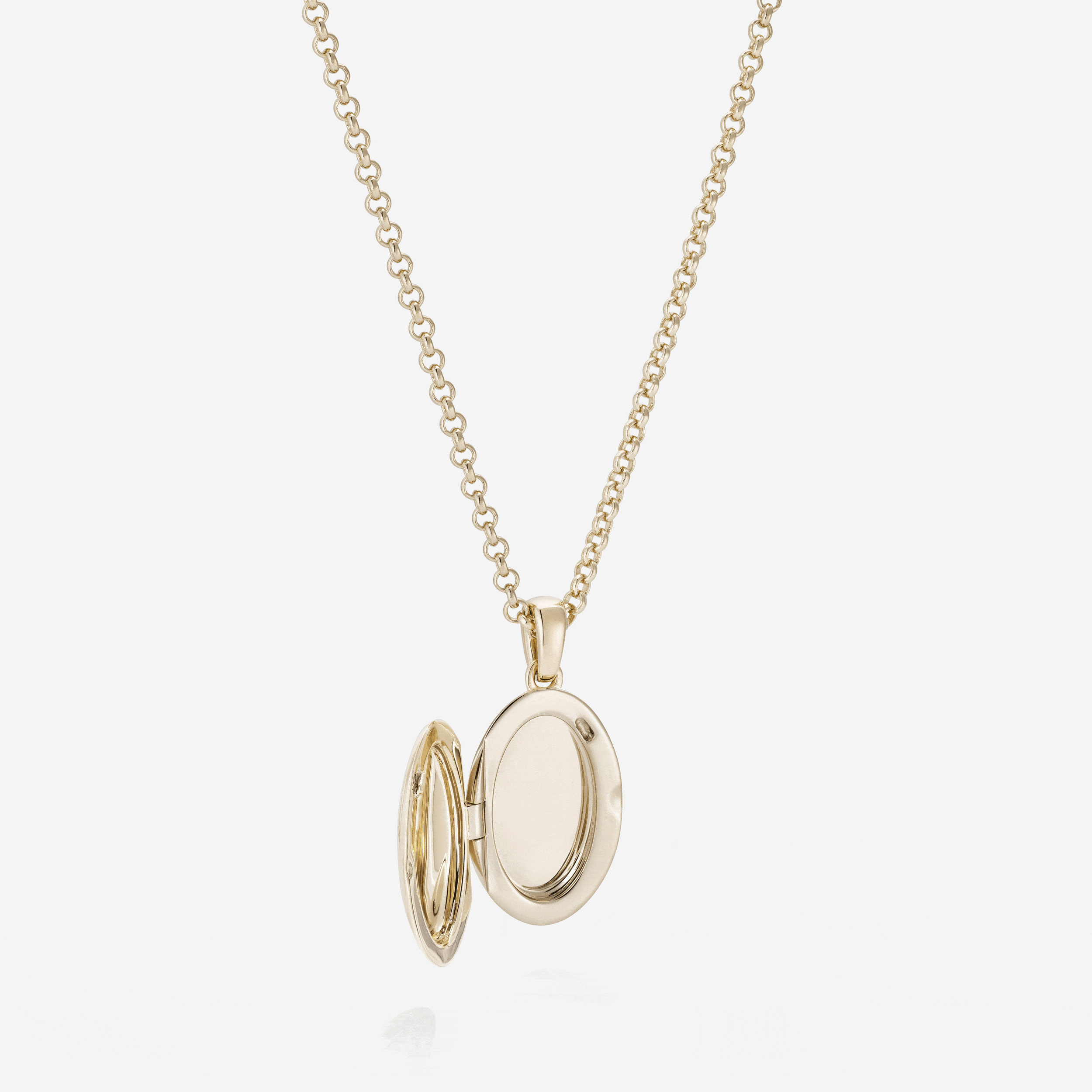886 Royal Mint Necklaces 886 Oval Locket With Chain 9ct Yellow Gold