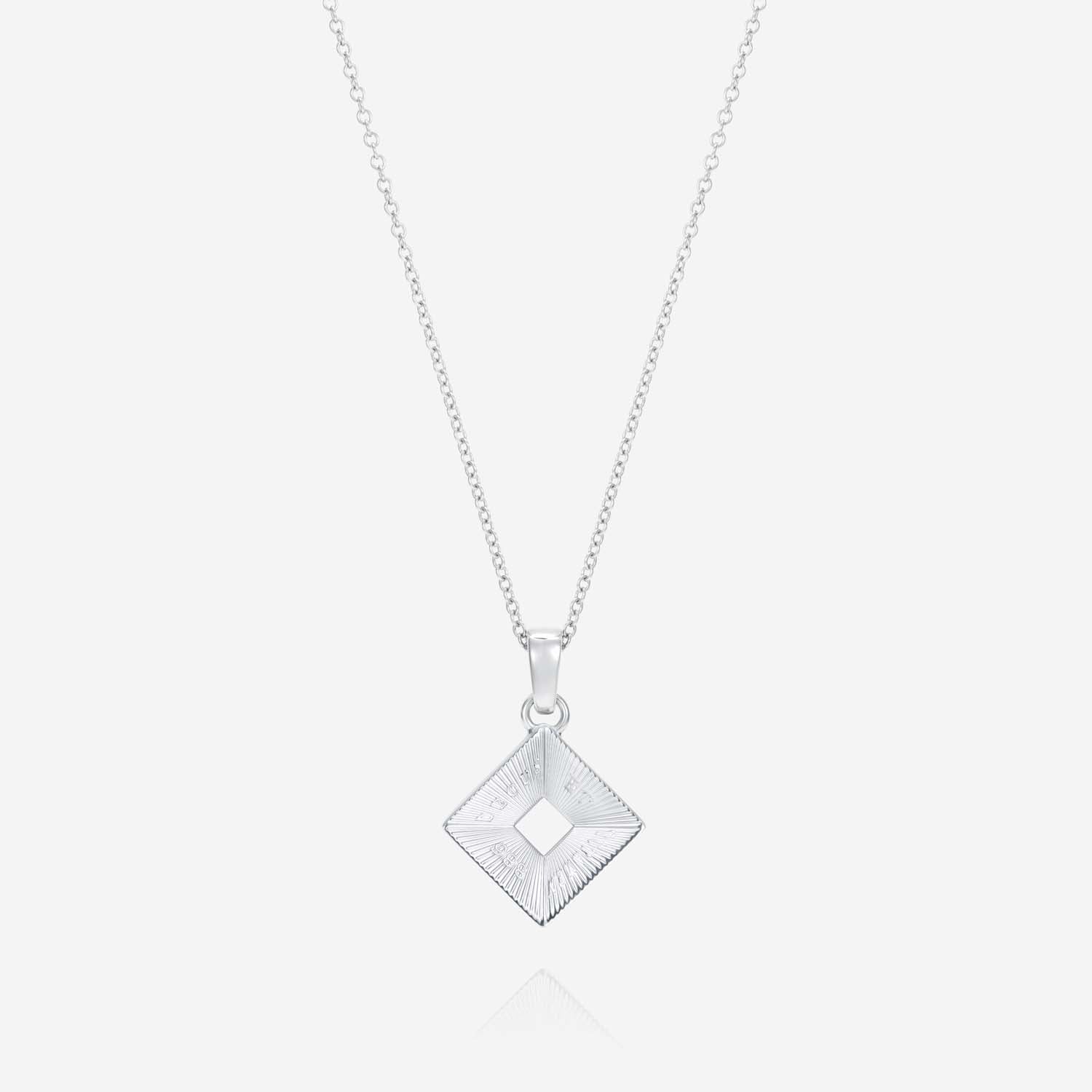 886 Royal Mint Necklaces Tutamen Square Pendant with Chain Silver