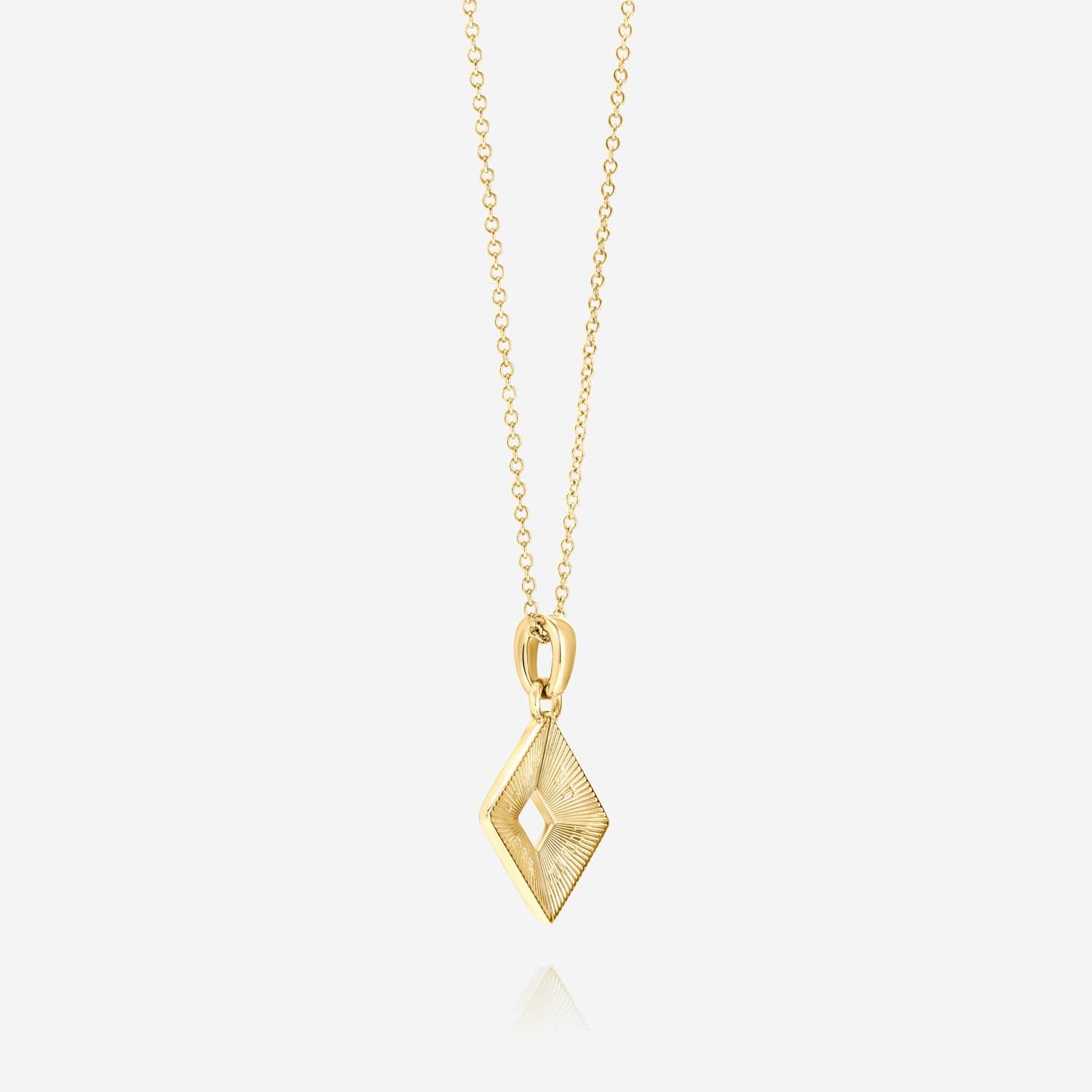 886 Royal Mint Necklaces Tutamen Square Pendant with Chain 18ct Yellow Gold