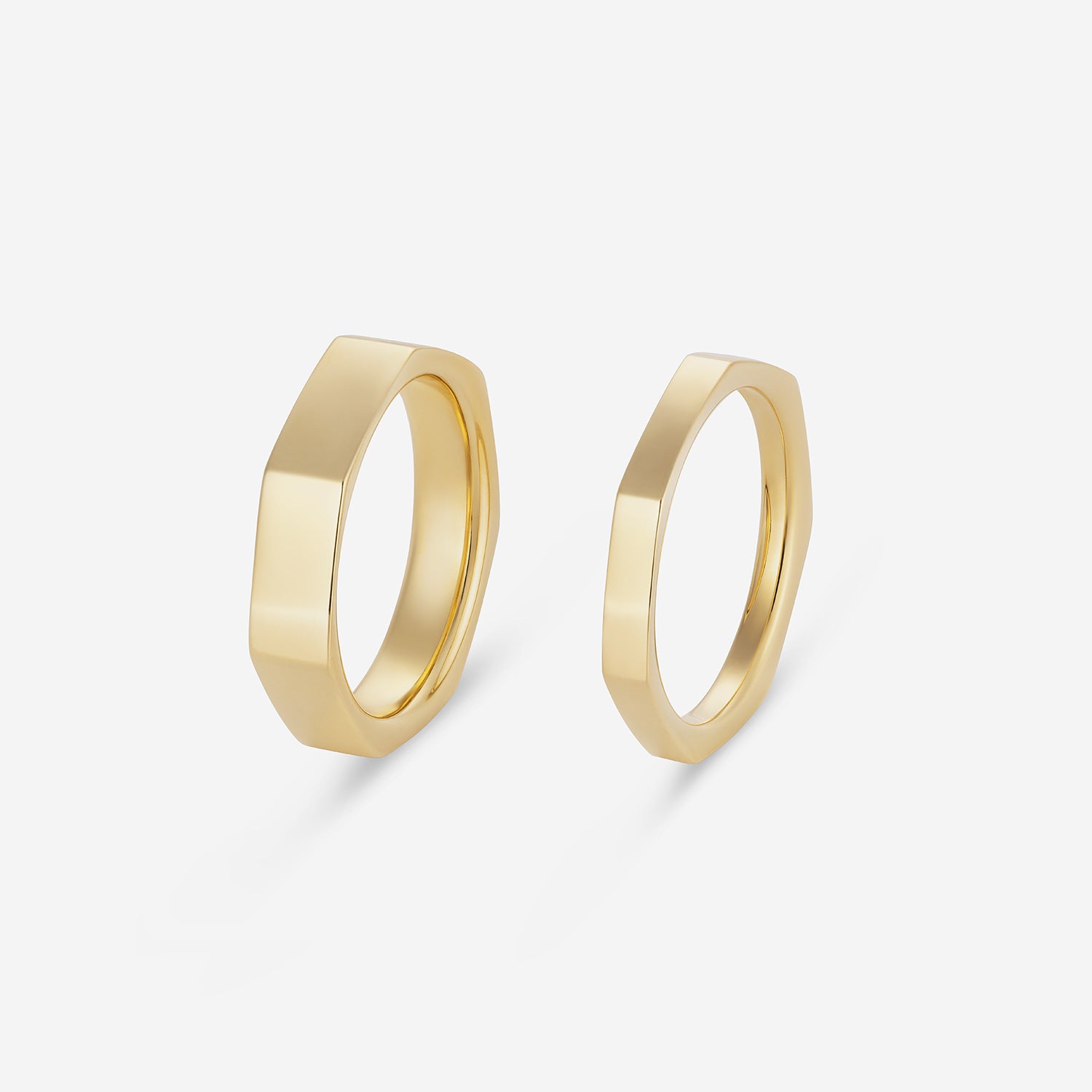 886 Royal Mint Rings Decus Large Ring 18ct Yellow Gold