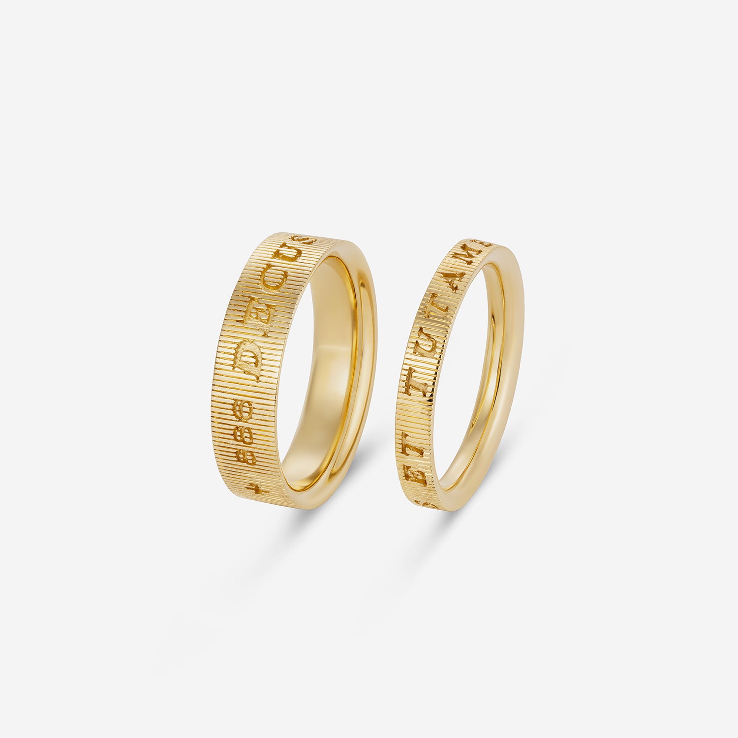 886 Royal Mint Rings Tutamen Large Ring 18ct Yellow Gold