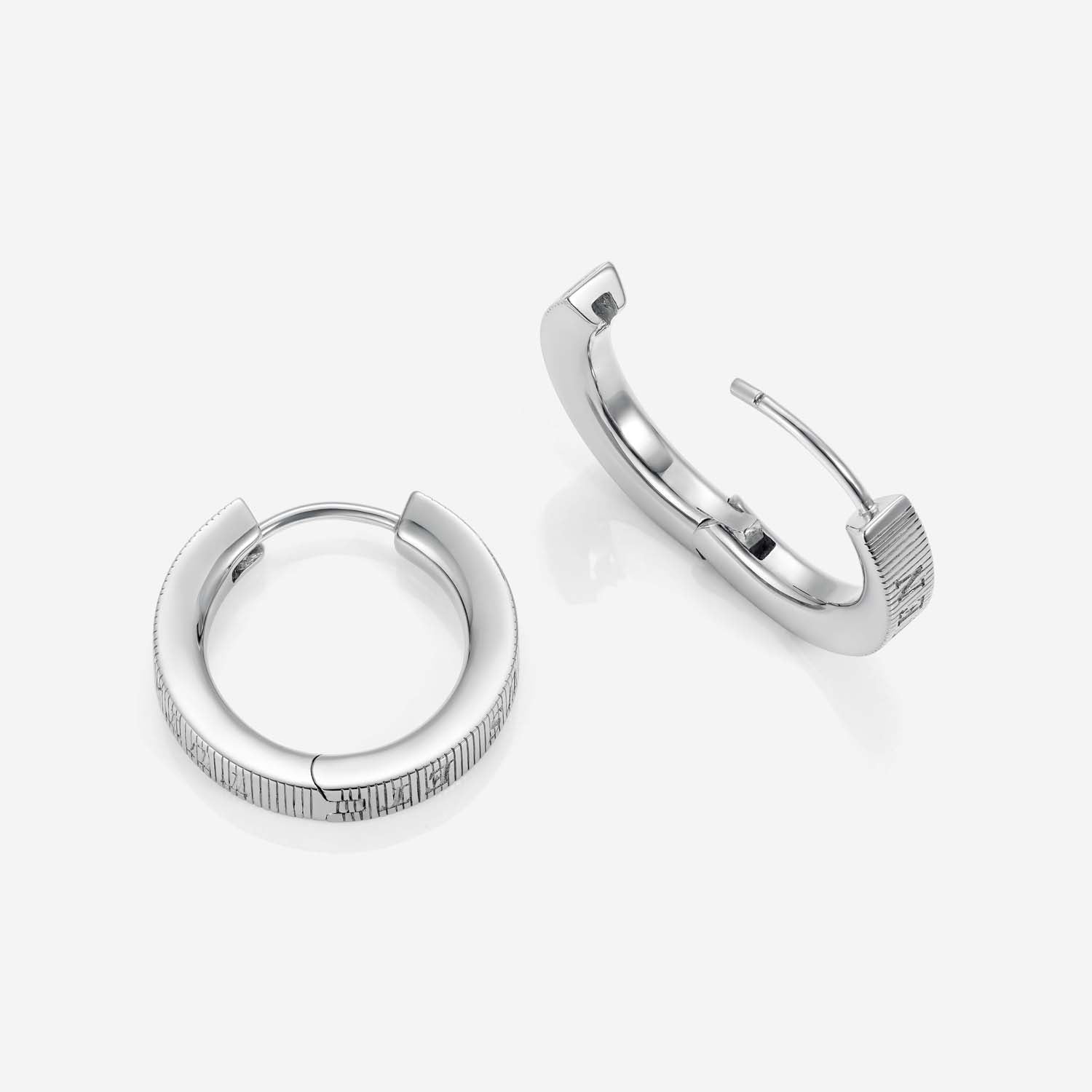 886 Royal Mint Earrings Tutamen Medium Hoop Earrings Silver