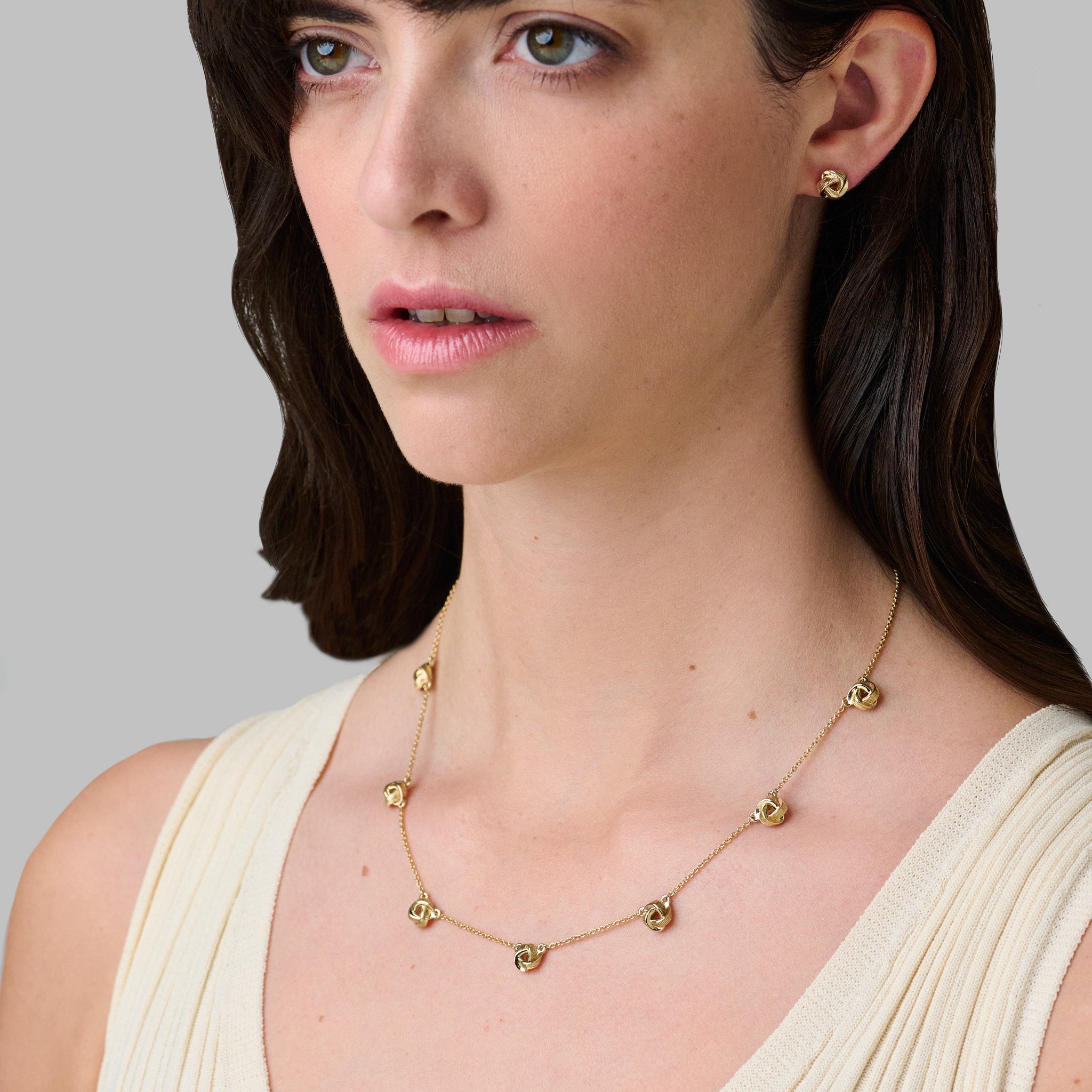 886 Royal Mint Necklaces Knot Necklace 18" 18ct Yellow Gold