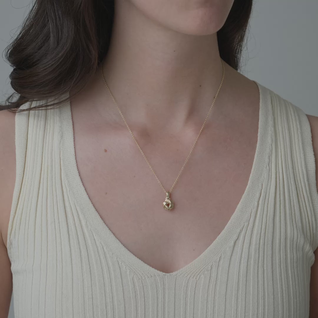 Knot Pendant With Chain 9ct Yellow Gold