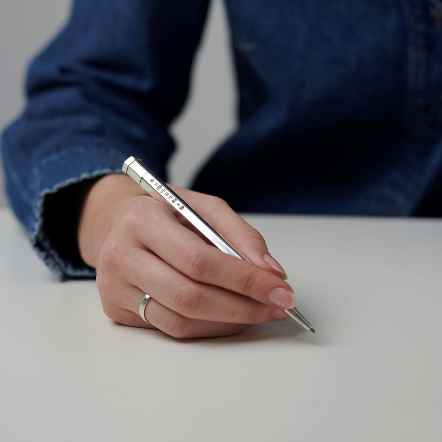 886 Royal Mint Stationery 886 Propelling Pencil in Silver