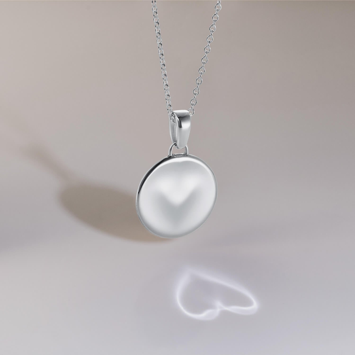 886 Royal Mint Necklaces 886 Caustic Heart Pendant with Chain in Sterling Silver