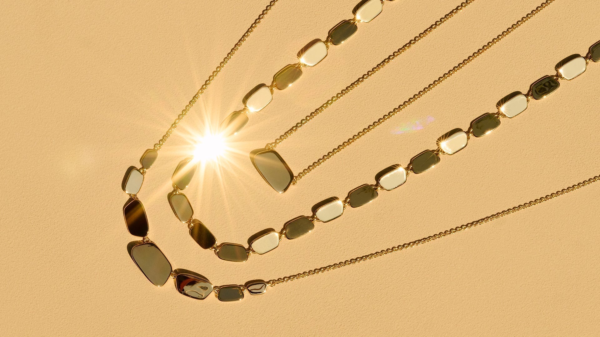 Aurum - Contemporary Gold Jewellery