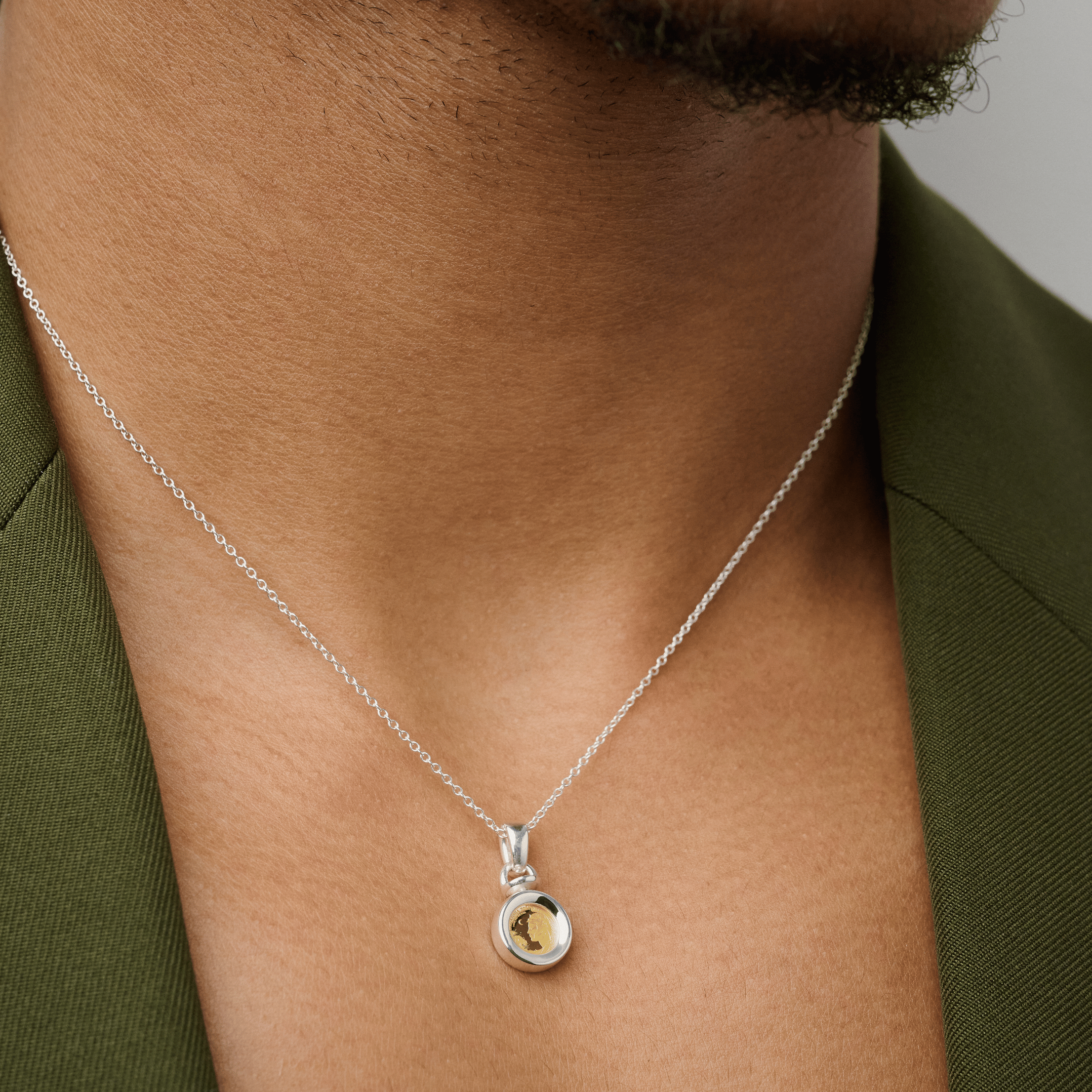 886 Royal Mint Necklaces Britannia 1/40oz Pendant with 18 inch Trace Chain, Sterling Silver