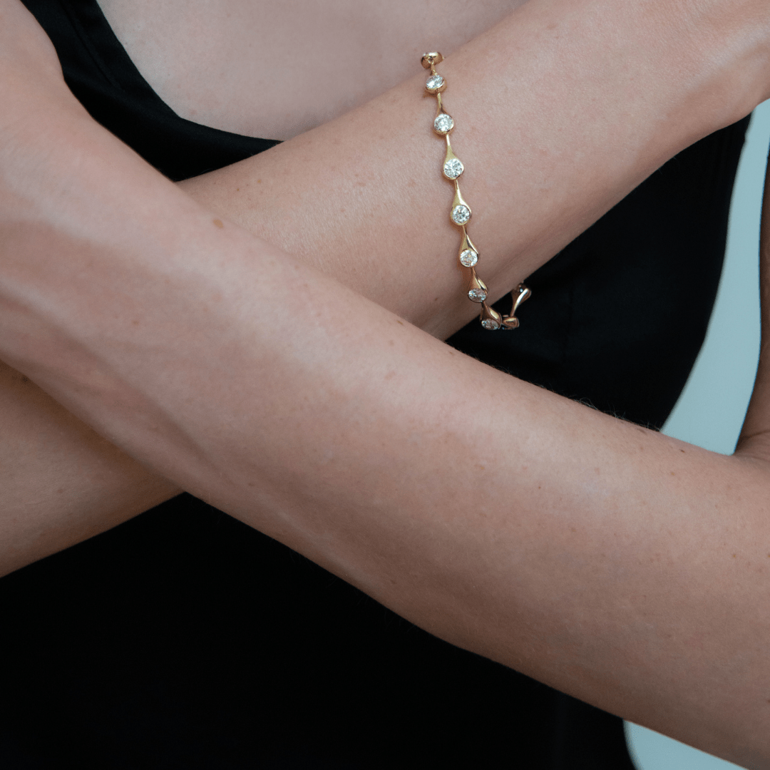 886 Royal Mint Teardrop Diamond Small Tennis Bracelet, 18ct Yellow Gold
