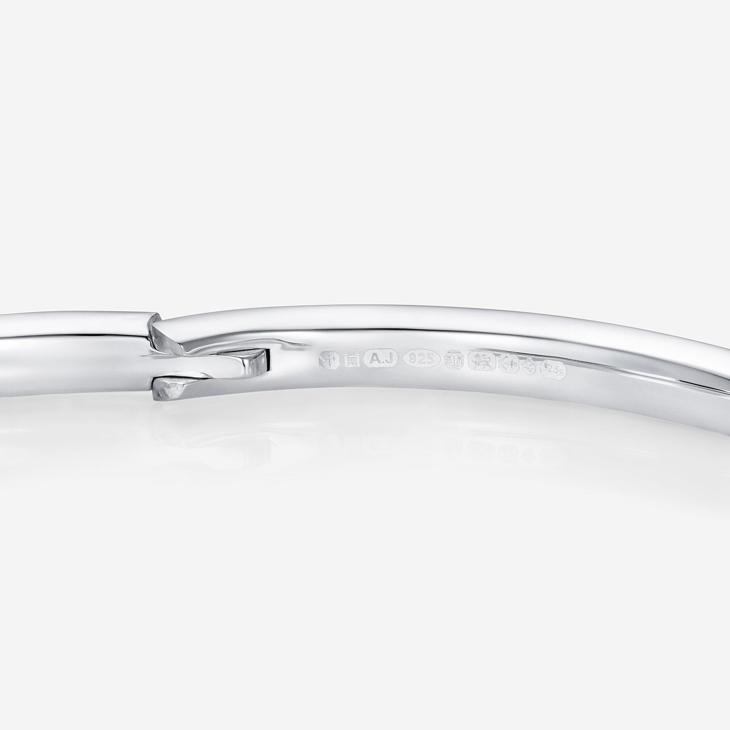 886 Royal Mint Bracelet 886 Bangle in Sterling Silver