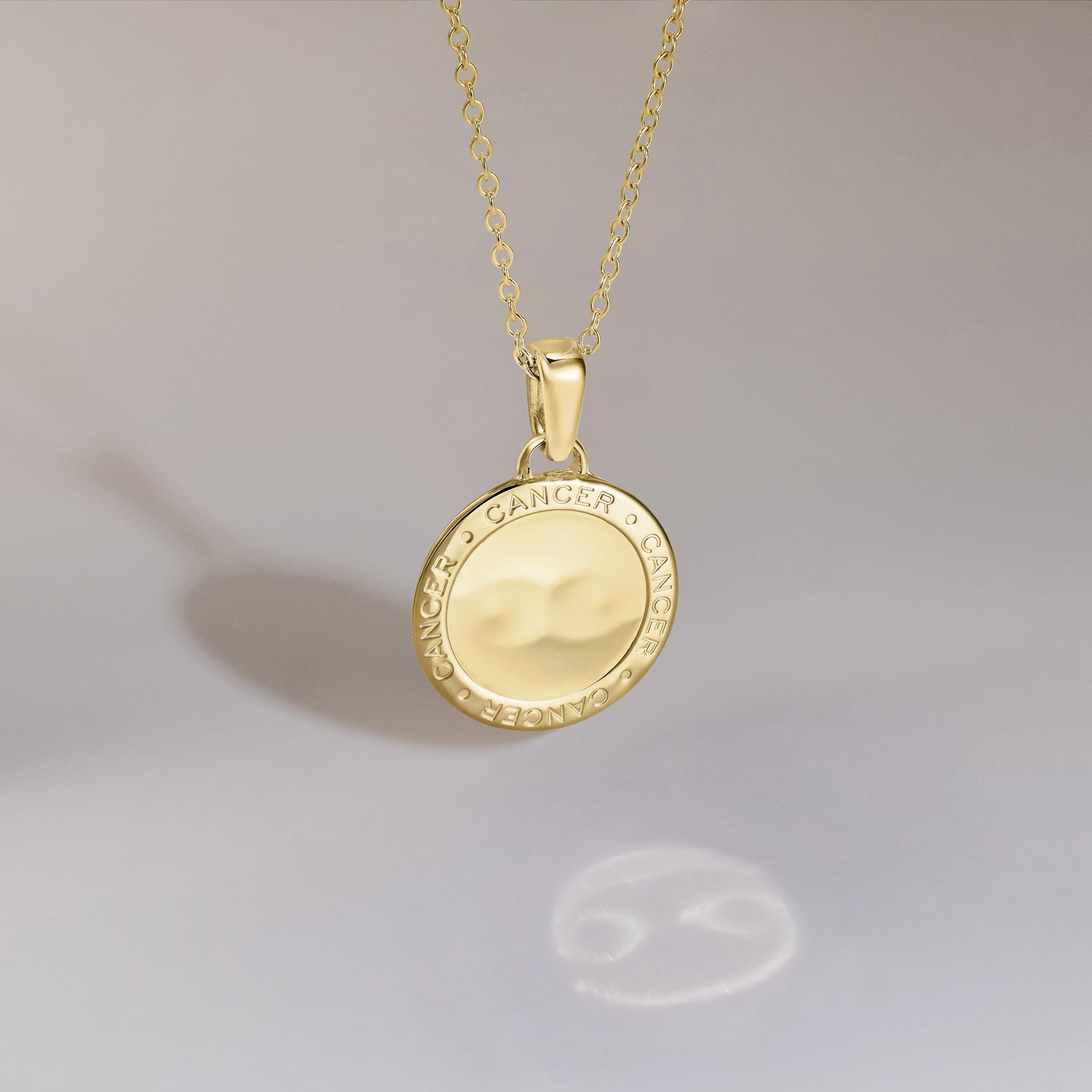 886 Royal Mint Necklaces 886 Caustic Cancer Pendant with Chain in 18ct Yellow Gold