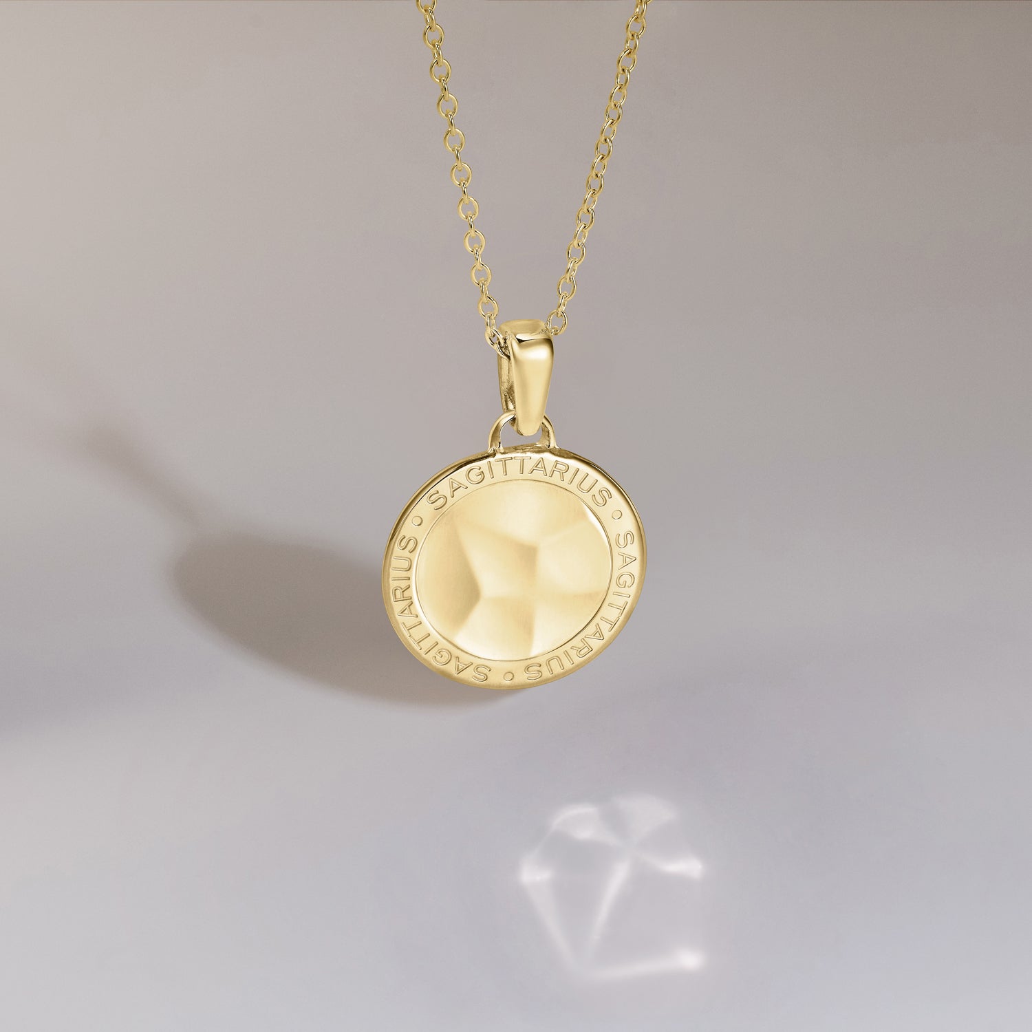 886 Royal Mint Necklaces 886 Caustic Sagittarius Pendant with Chain in 18ct Yellow Gold