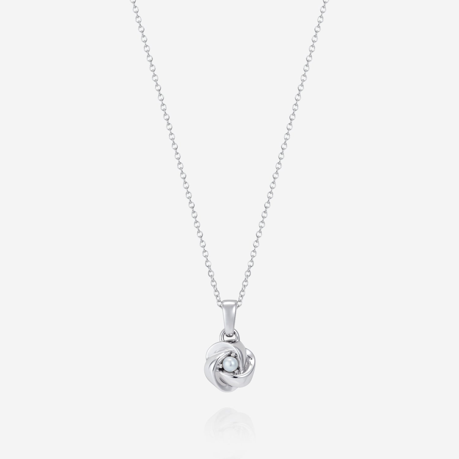 886 Royal Mint Necklaces Pearl Knot Pendant with 18 inch Trace Chain, Silver