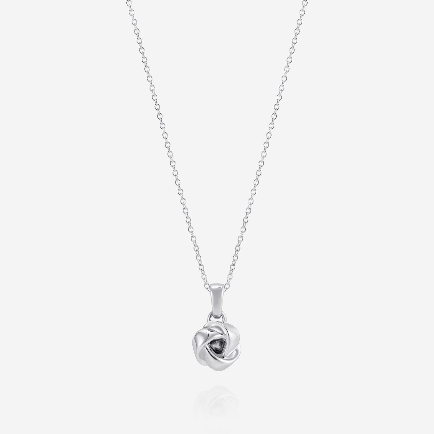 886 Royal Mint Necklaces Pearl Knot Pendant with 18 inch Trace Chain, Silver