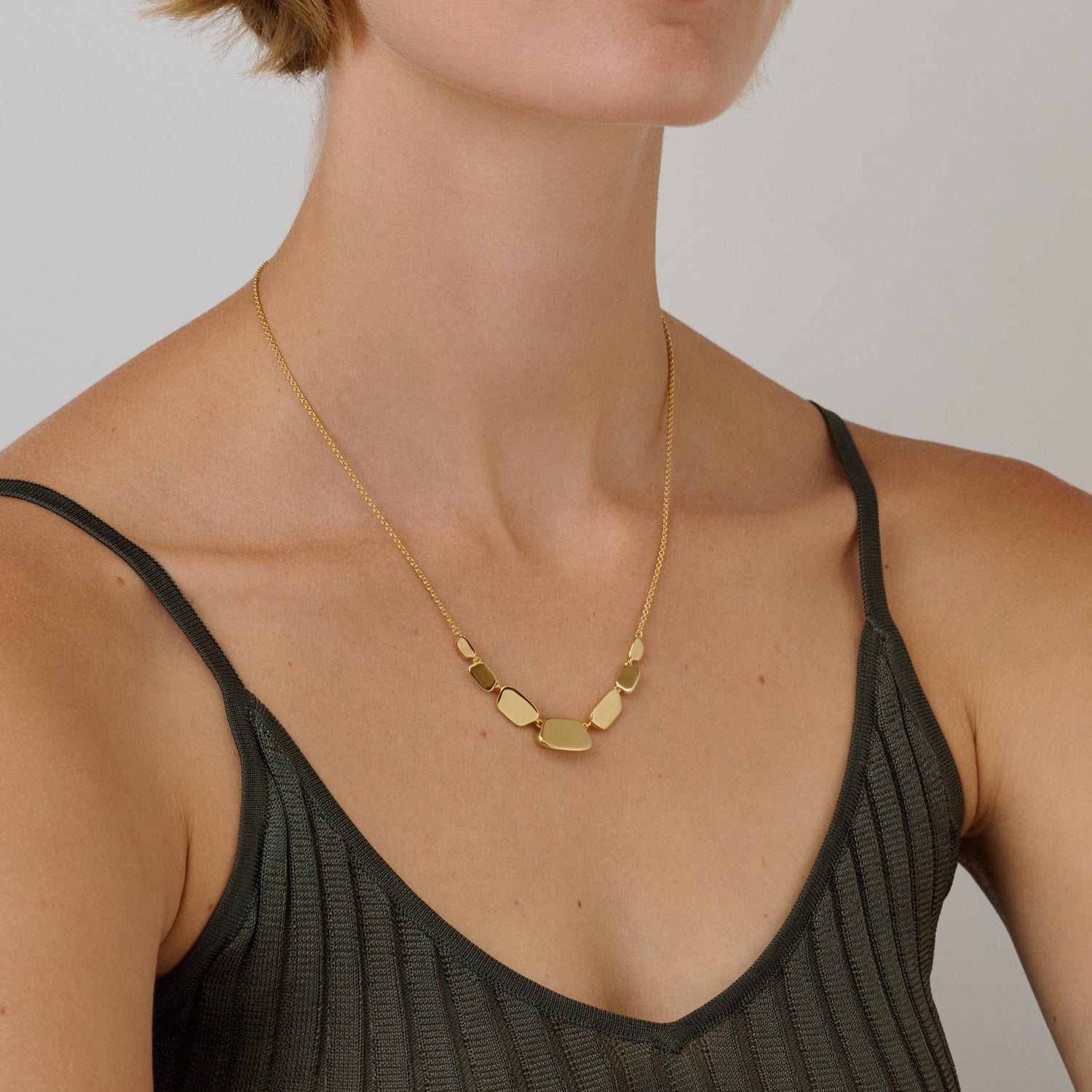 886 Royal Mint Necklaces Aurum Graduated Slice Necklace, 18ct Yellow Gold