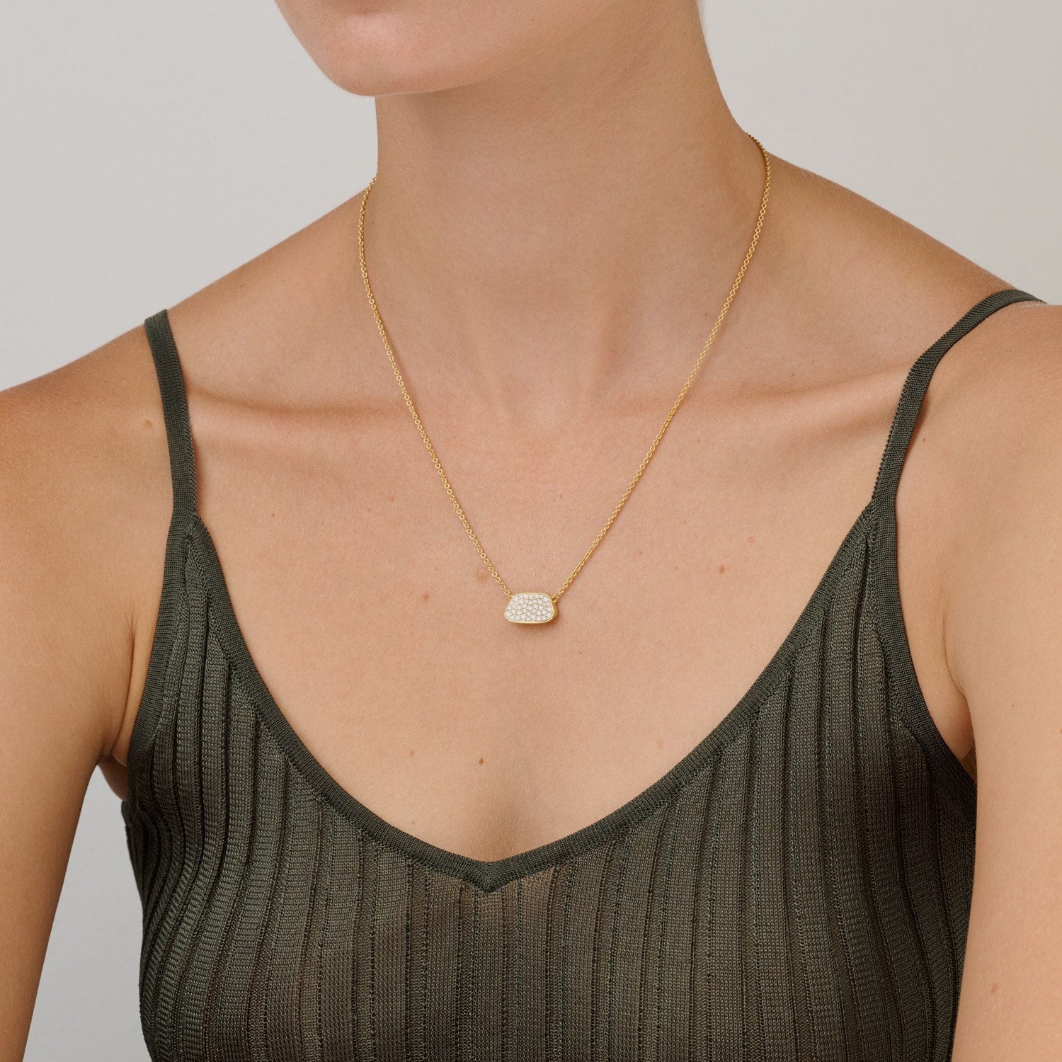 886 Royal Mint Necklaces Aurum Single Slice Pavé Necklace, 18ct Yellow Gold