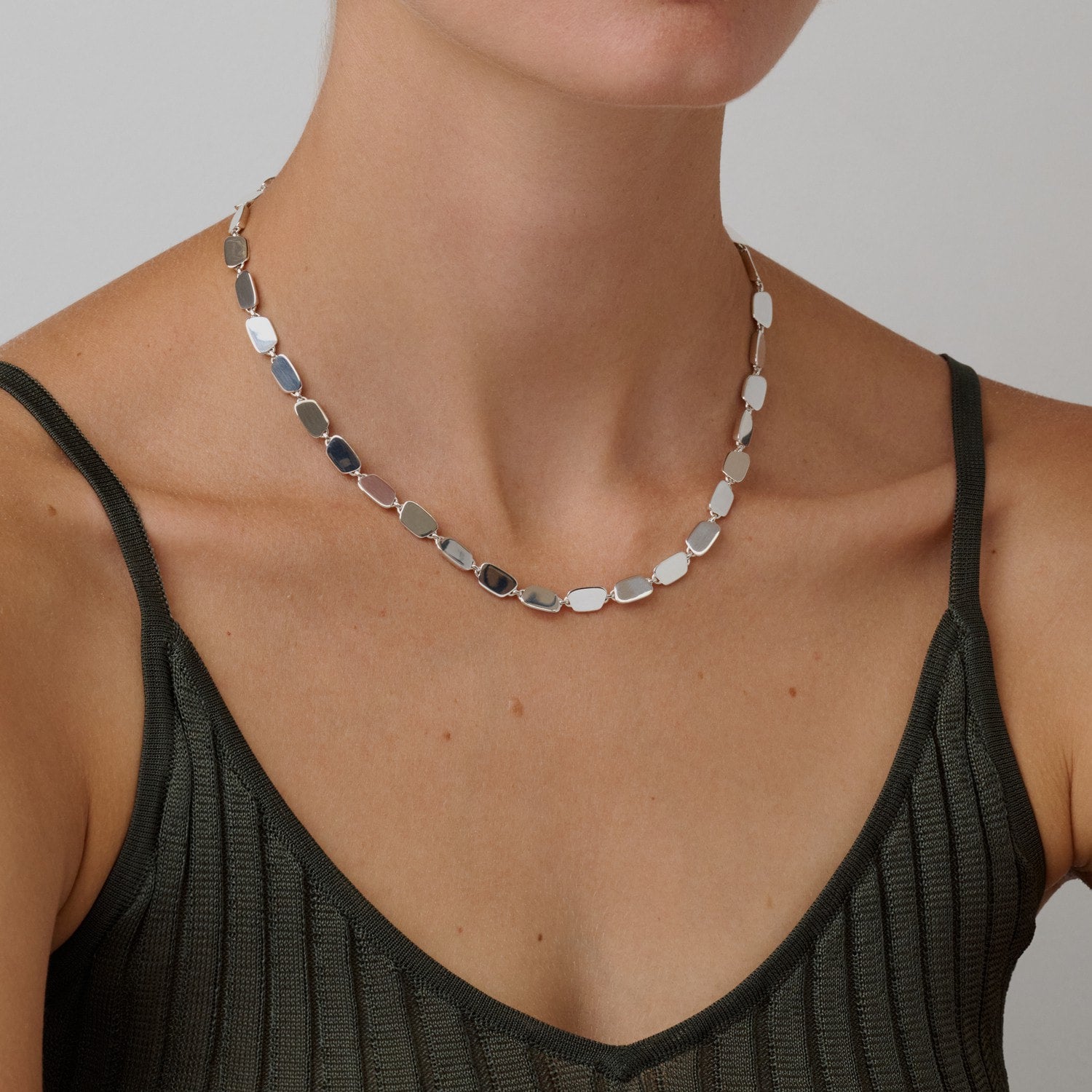 886 Royal Mint Necklaces Aurum Full Slice 16 inch Necklace, Silver Sterling