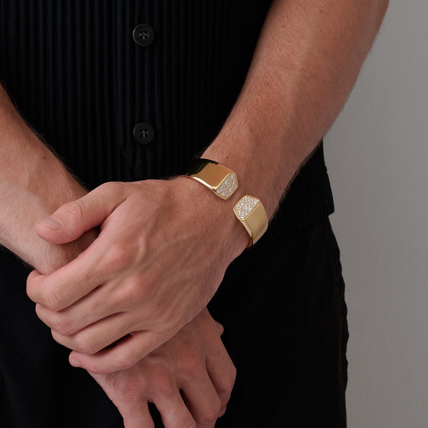 886 Royal Mint Bracelet Small Aurum Bullion Pavé Open Cuff, 18ct Yellow Gold