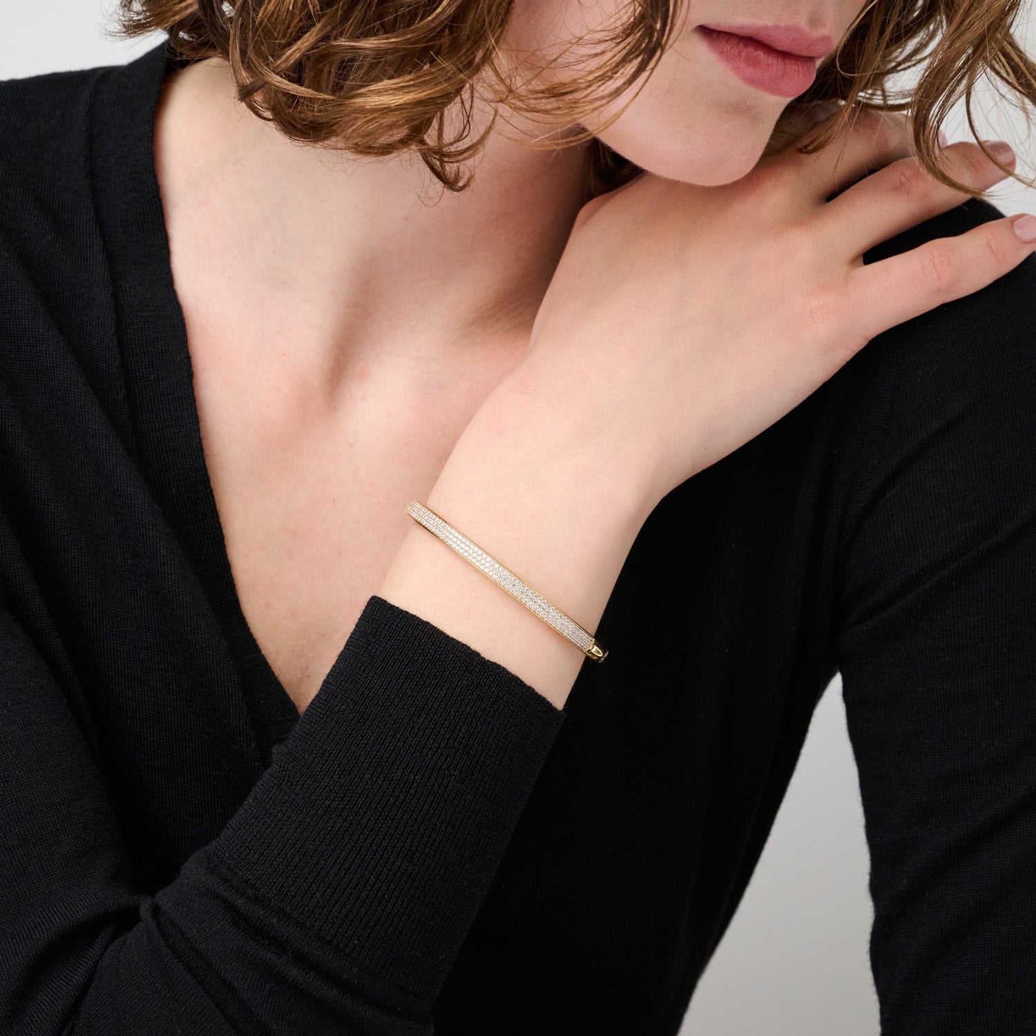 886 Royal Mint Bracelet 886 Pavé Bangle in 18ct Yellow Gold