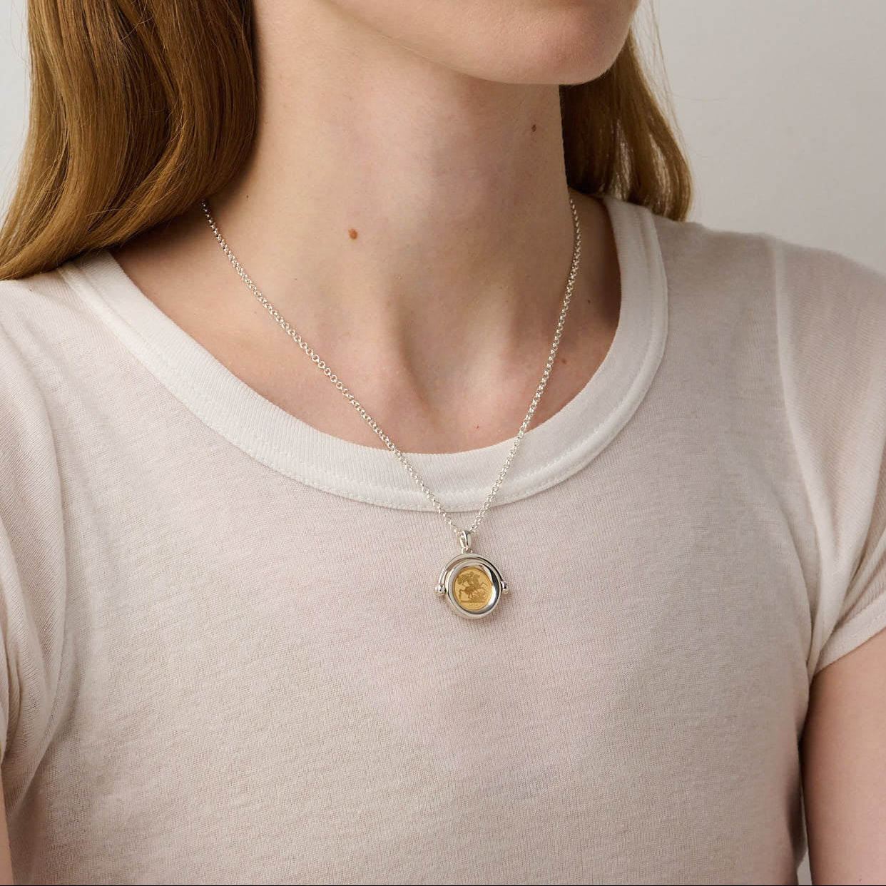886 Royal Mint Necklaces 886 2026 Half Sovereign Spinning Pendant with Chain Sterling Silver