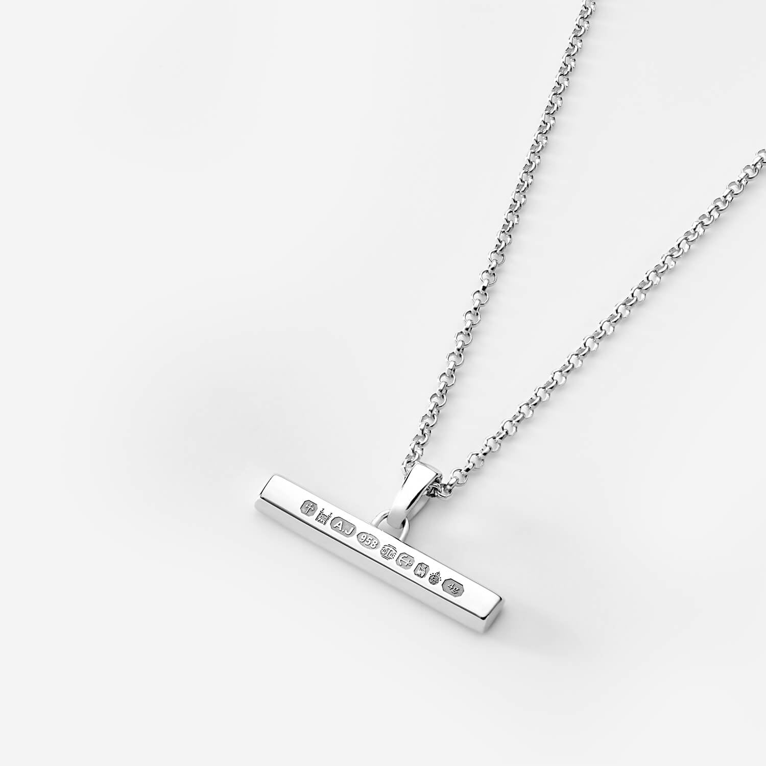 886 Royal Mint Necklaces 886 T-Bar Pendant with Chain in Sterling Silver